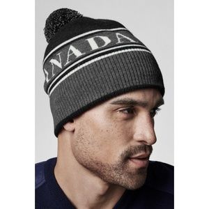 Canada Goose Logo Pom Hat, Unisex NWT Authentic